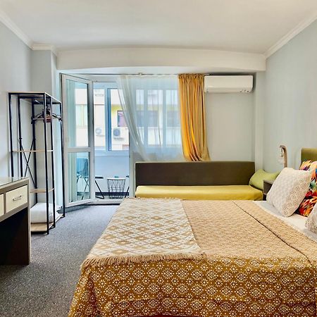 White Rose Guest Rooms Burgas by Eksteriør bilde