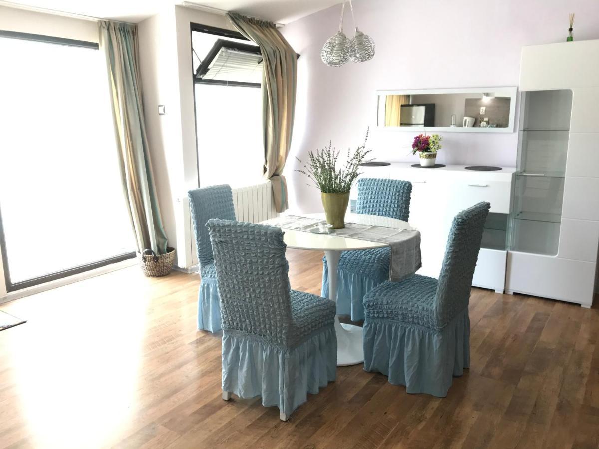 White Rose Guest Rooms Burgas by Eksteriør bilde