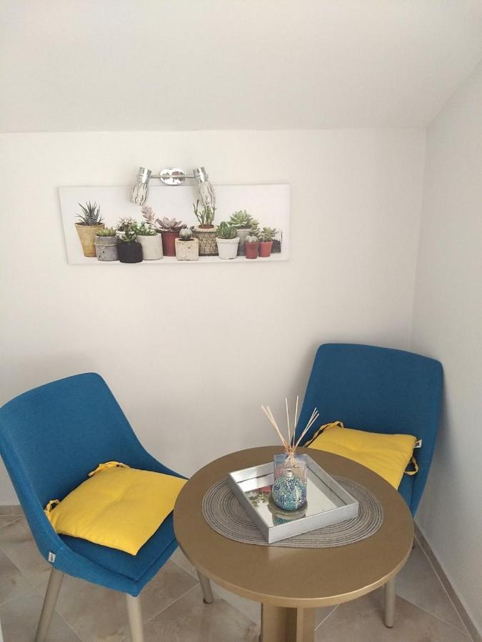 White Rose Guest Rooms Burgas by Eksteriør bilde