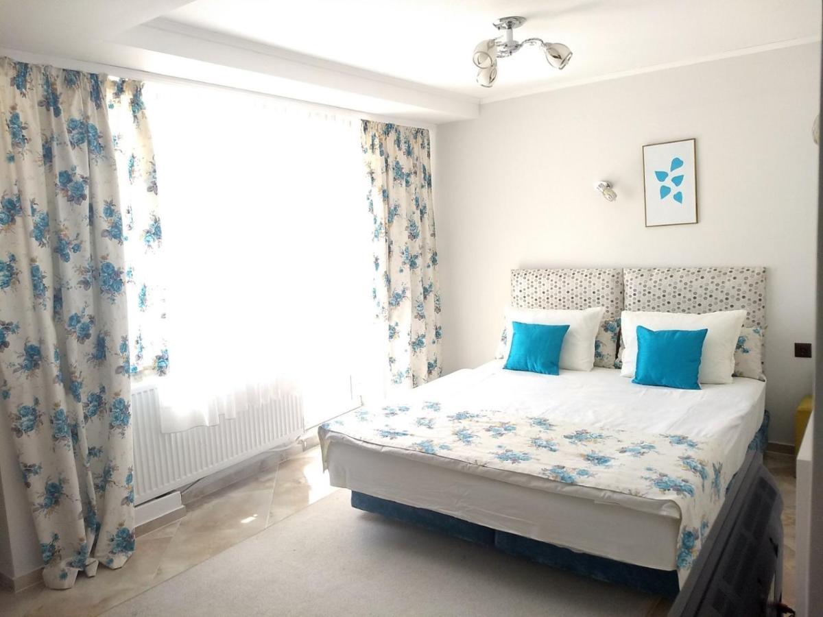 White Rose Guest Rooms Burgas by Eksteriør bilde