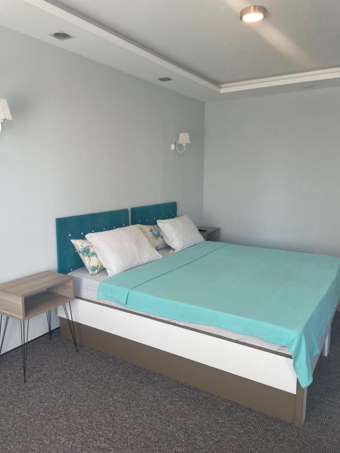White Rose Guest Rooms Burgas by Eksteriør bilde