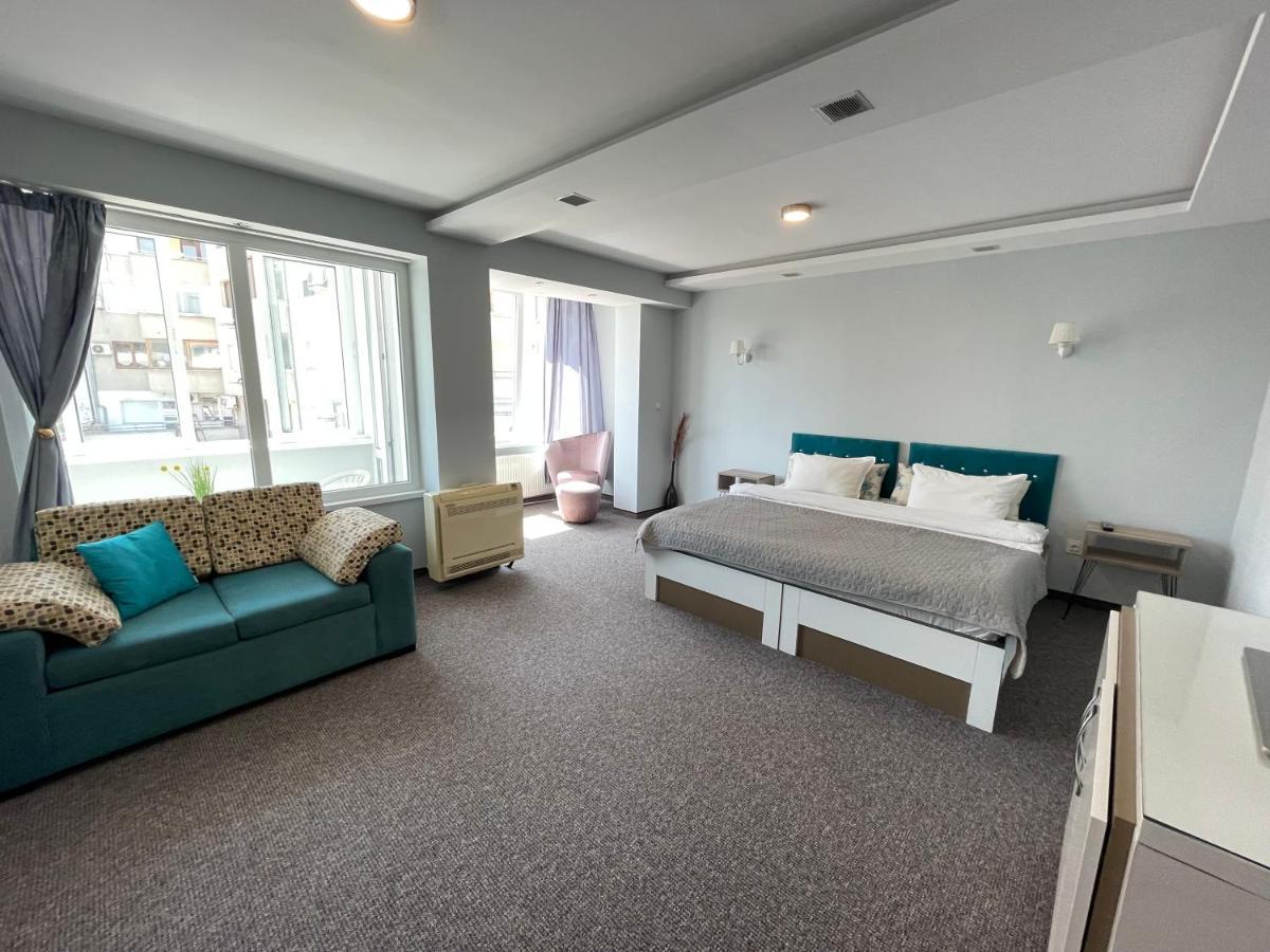 White Rose Guest Rooms Burgas by Eksteriør bilde