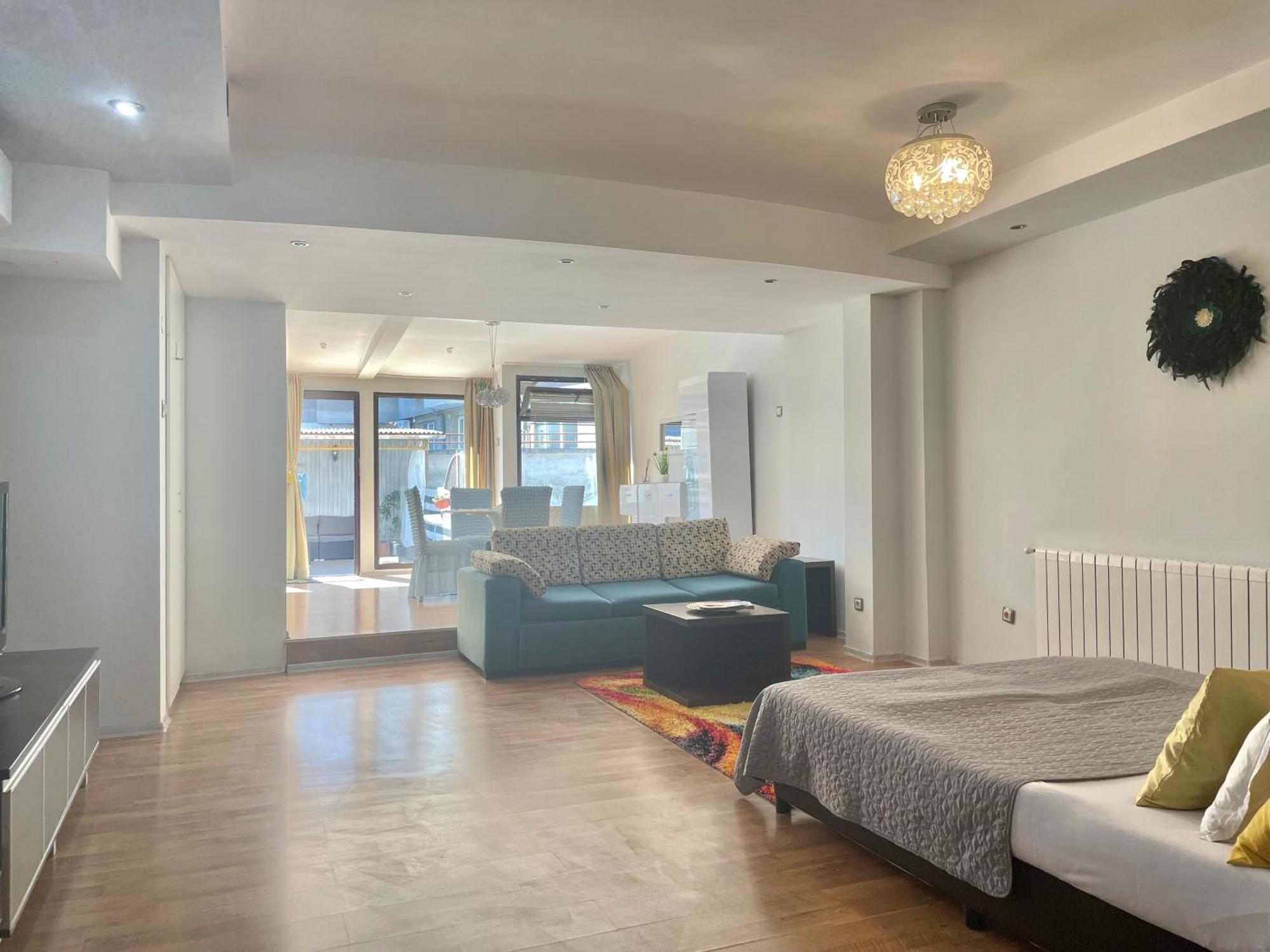 White Rose Guest Rooms Burgas by Eksteriør bilde