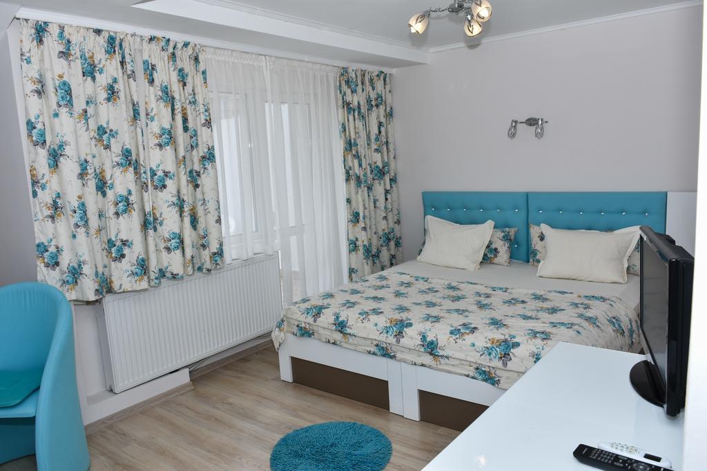 White Rose Guest Rooms Burgas by Eksteriør bilde
