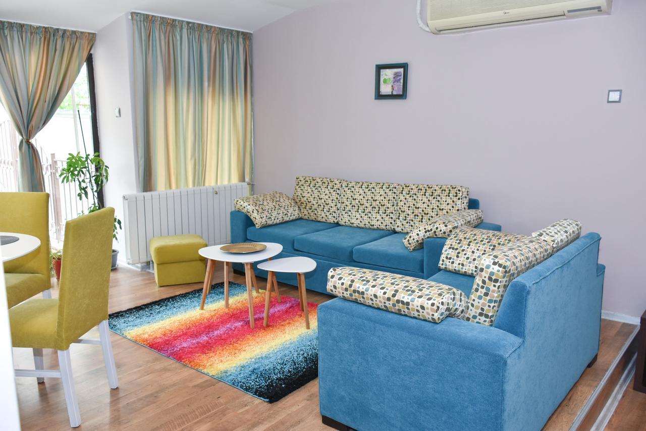 White Rose Guest Rooms Burgas by Eksteriør bilde