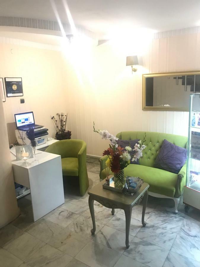 White Rose Guest Rooms Burgas by Eksteriør bilde